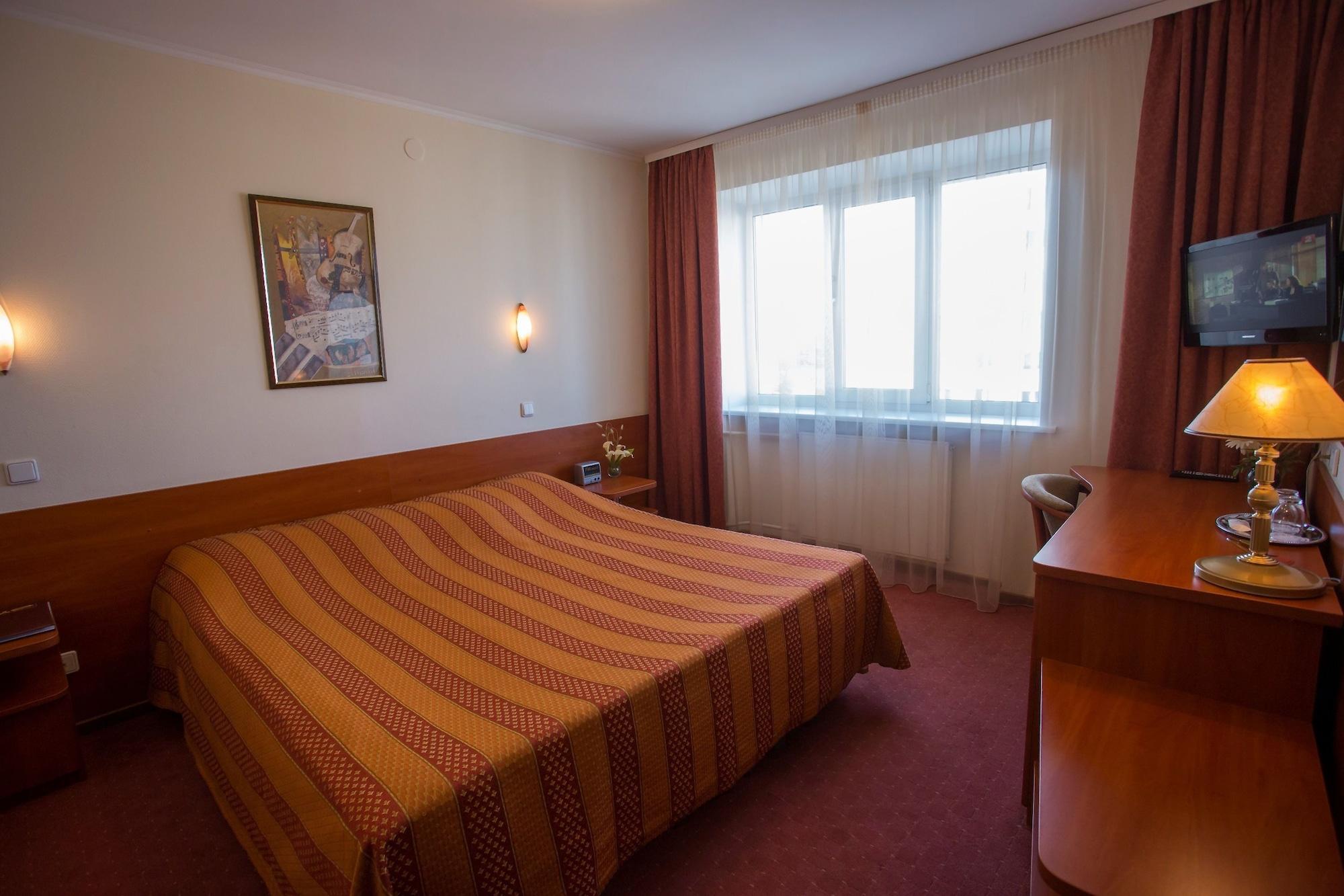 Sputnik Hotel Minsk Bagian luar foto