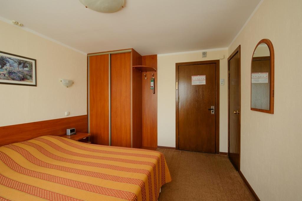 Sputnik Hotel Minsk Bagian luar foto